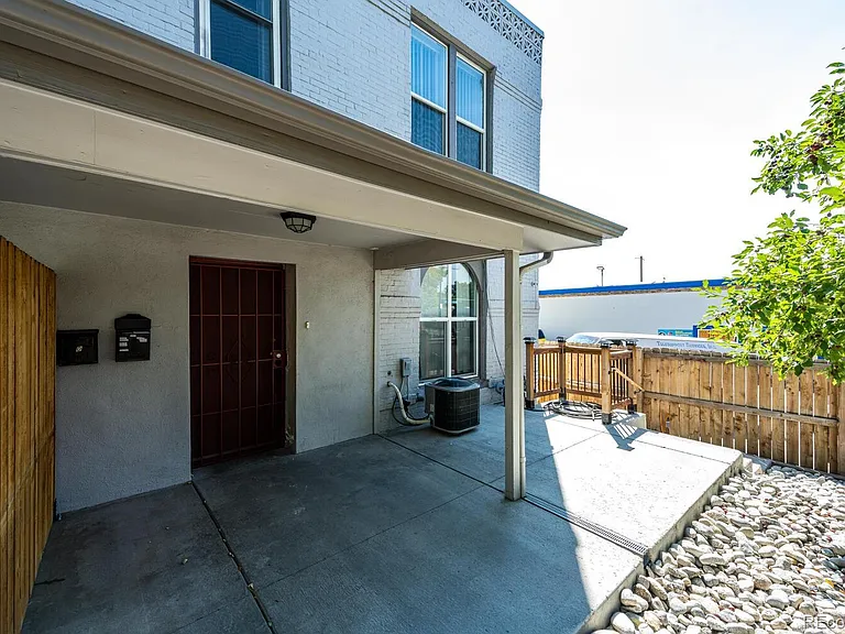 2324 Federal Blvd #A — Photo 22
