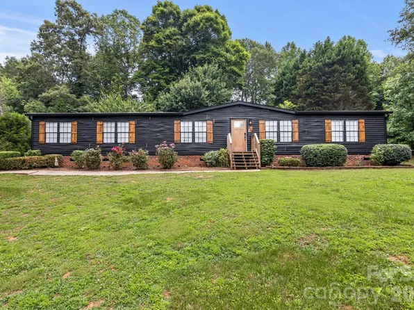 824 Joseph Antoon Cir, Stanley, NC 28164