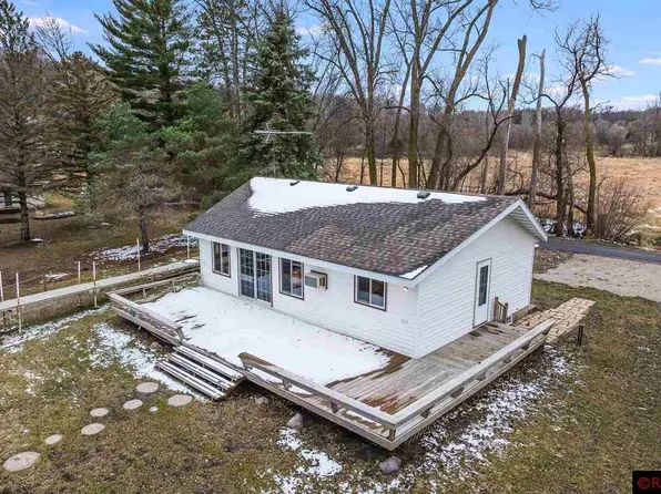 49403 Sportsmans Ln, Waterville, MN 56096