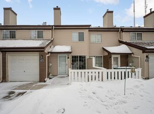 4075 Wilshire Cir, Shoreview, MN 55126