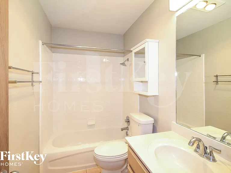 732 Taber Ln — Photo 14