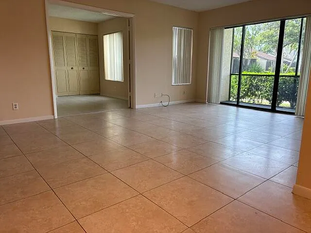 726 Sunny Pine Way #B1 — Photo 4