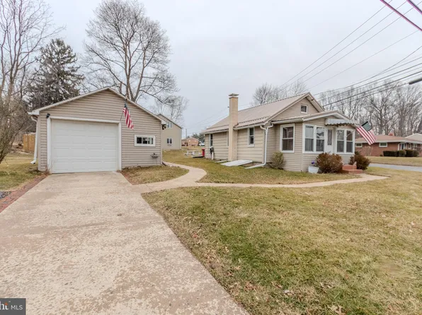 201 W Clearview Ave, State College, PA 16803