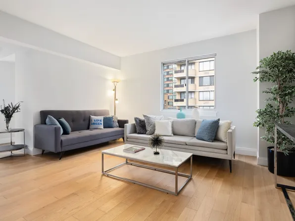 308 East 38th Street 19D image 1 of 8