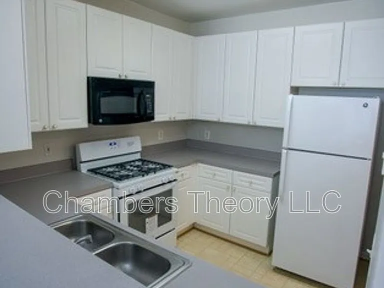 2710 Bellforest Ct #207 — Photo 26