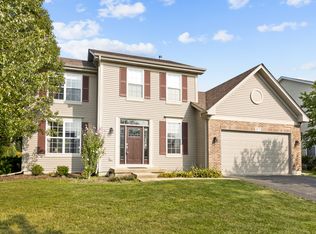 377 Hampstead Dr, Sugar Grove, IL 60554
