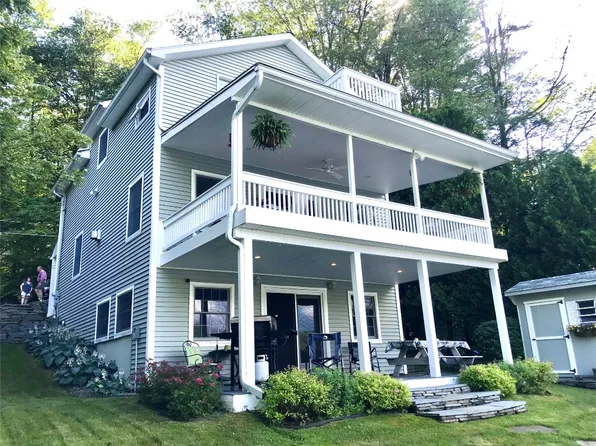 157 Woodside Dr, Brackney, PA 18812