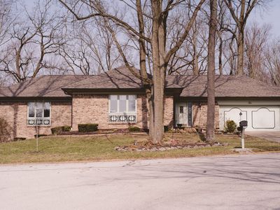 2 Round Hill Rd, Danville, IN, 46122