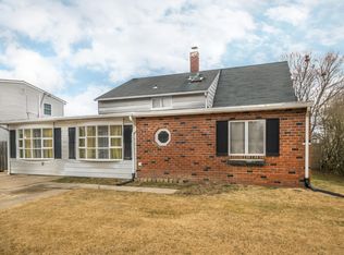 120 Goldengate Rd, Levittown, PA 19057