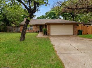 6312 Barcelona Dr, Arlington, TX 76016