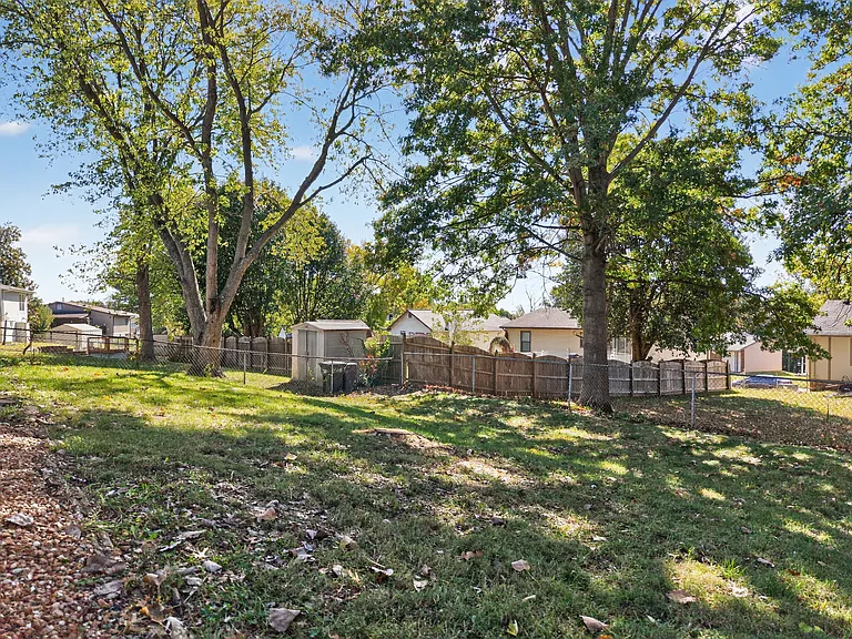 1788 Dandridge Ln — Photo 44
