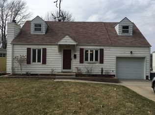 2822 Arnold Rd, Des Moines, IA 50310