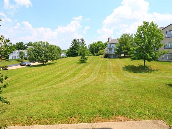 5th image of 5 Friars Green Ct #37