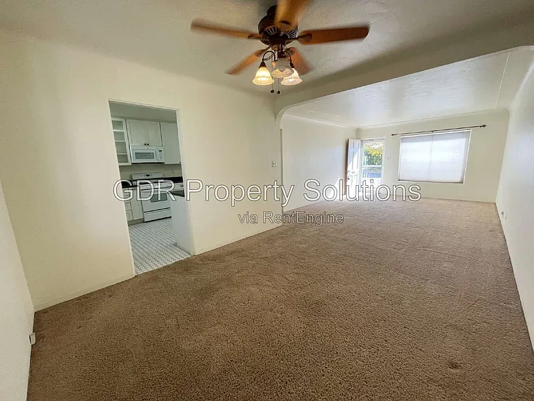 5703 Princess Jeanne Ave NE — Photo 6