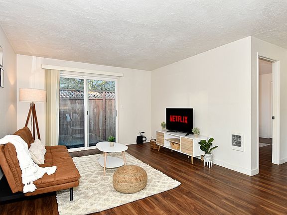 5th image of 3205 Fairmount Ave #3205