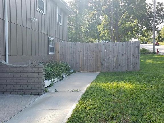 3rd image of 6300 Sterling Ave