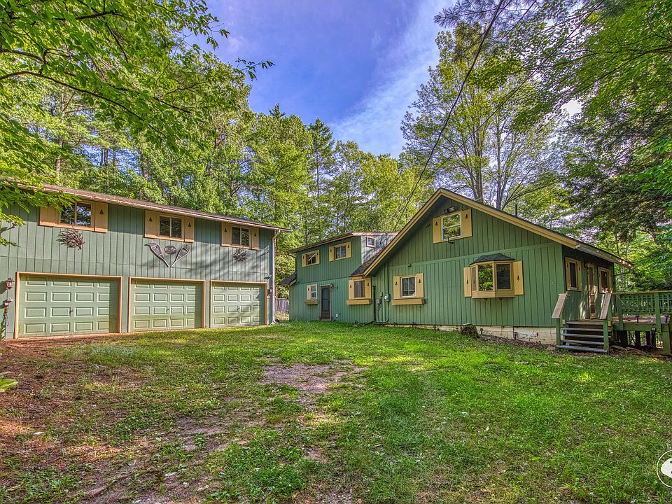1st image of 259 River Rd