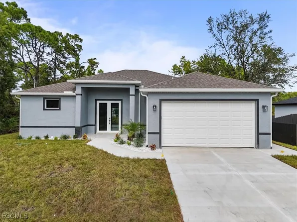 2804 11th St W, Lehigh Acres, FL 33972