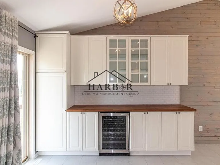 5385 Florence Dr NW — Photo 3