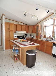 Kitchen
						:
						15 x 11 1/2