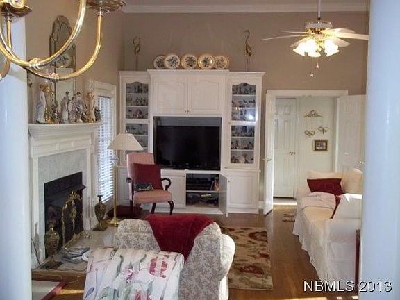 3rd image of 506 Country Club Dr