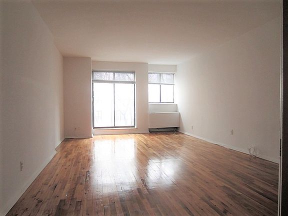 2nd image of 320 E 65th St APT 326