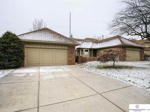 2nd image of 15517 Mason Cir