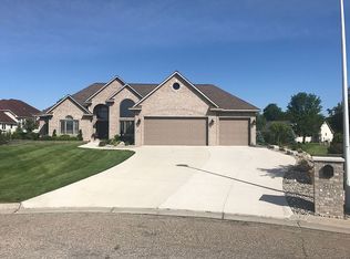 5417 Majestic Ct, Swartz Creek, MI 48473