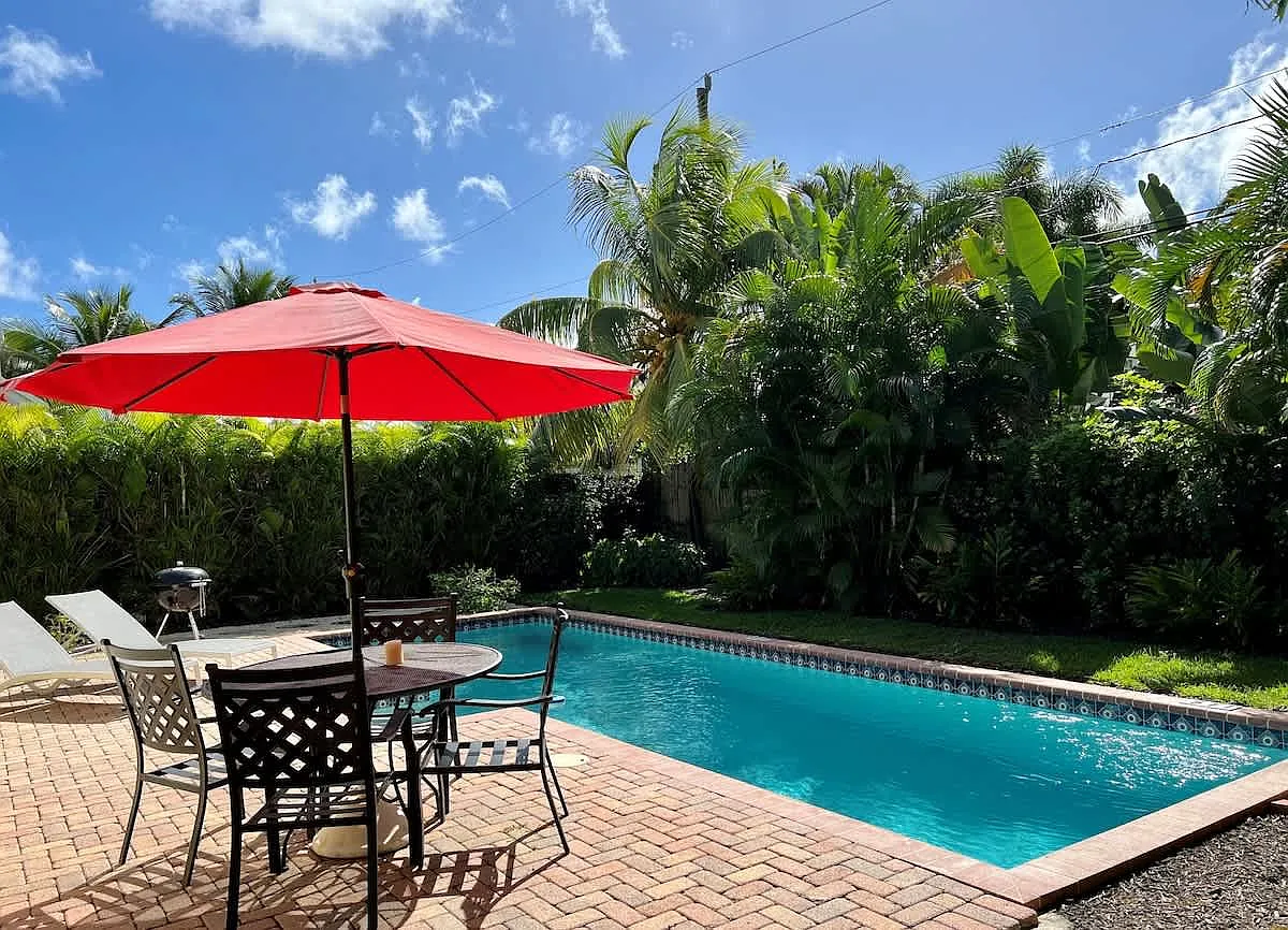 2 bed, 963 sqft, $4,400 — Photo 1