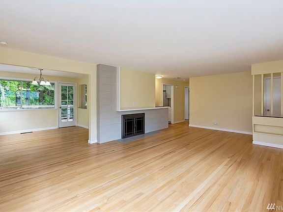 4th image of 1528 Kitsap Dr