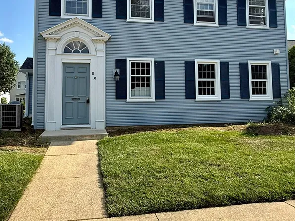 8 N Sussex Way, Monroe Township, NJ 08831