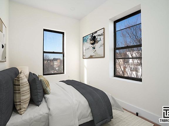 4th image of 958 Lafayette Ave #2A