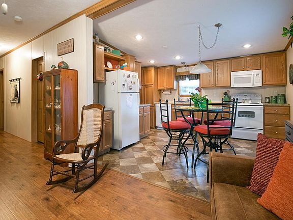 3rd image of 184 Heatherbrooke Est
