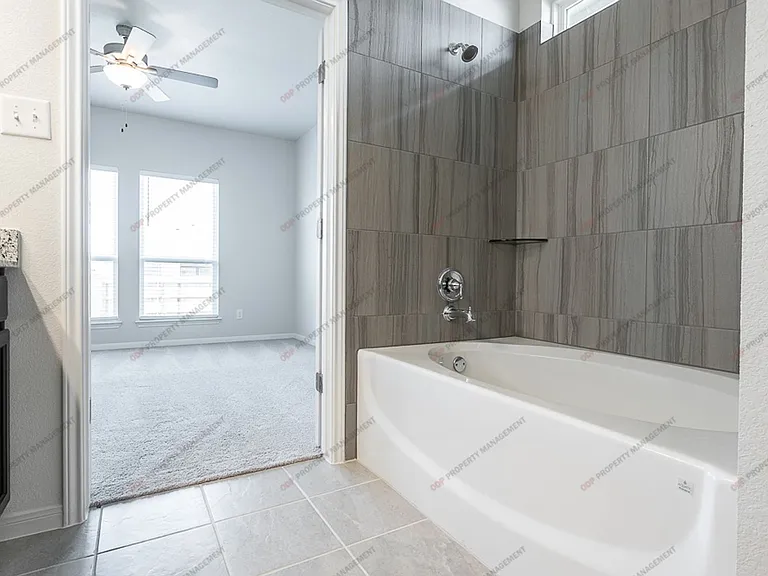 711 Friars Landing Dr — Photo 22
