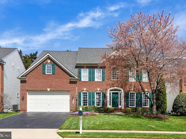 14128 Snickersville Dr, Gainesville, VA 20155