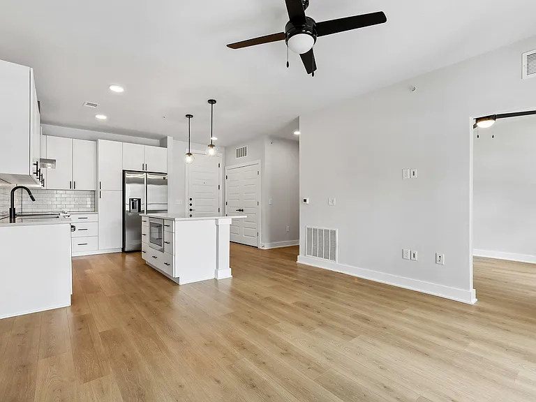 3101 Govalle Ave #212 — Photo 7