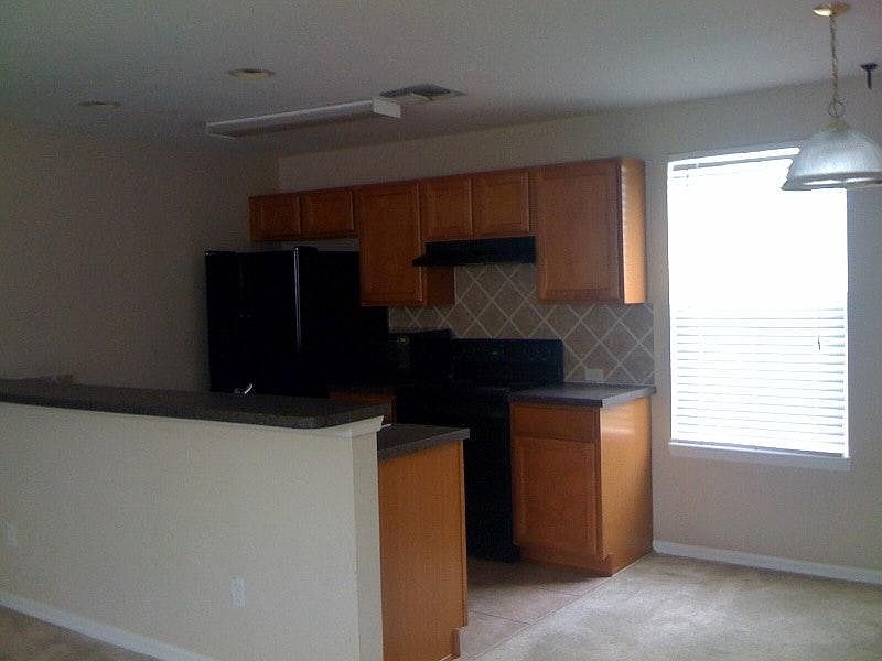 2nd image of 1006B Wild Elm St