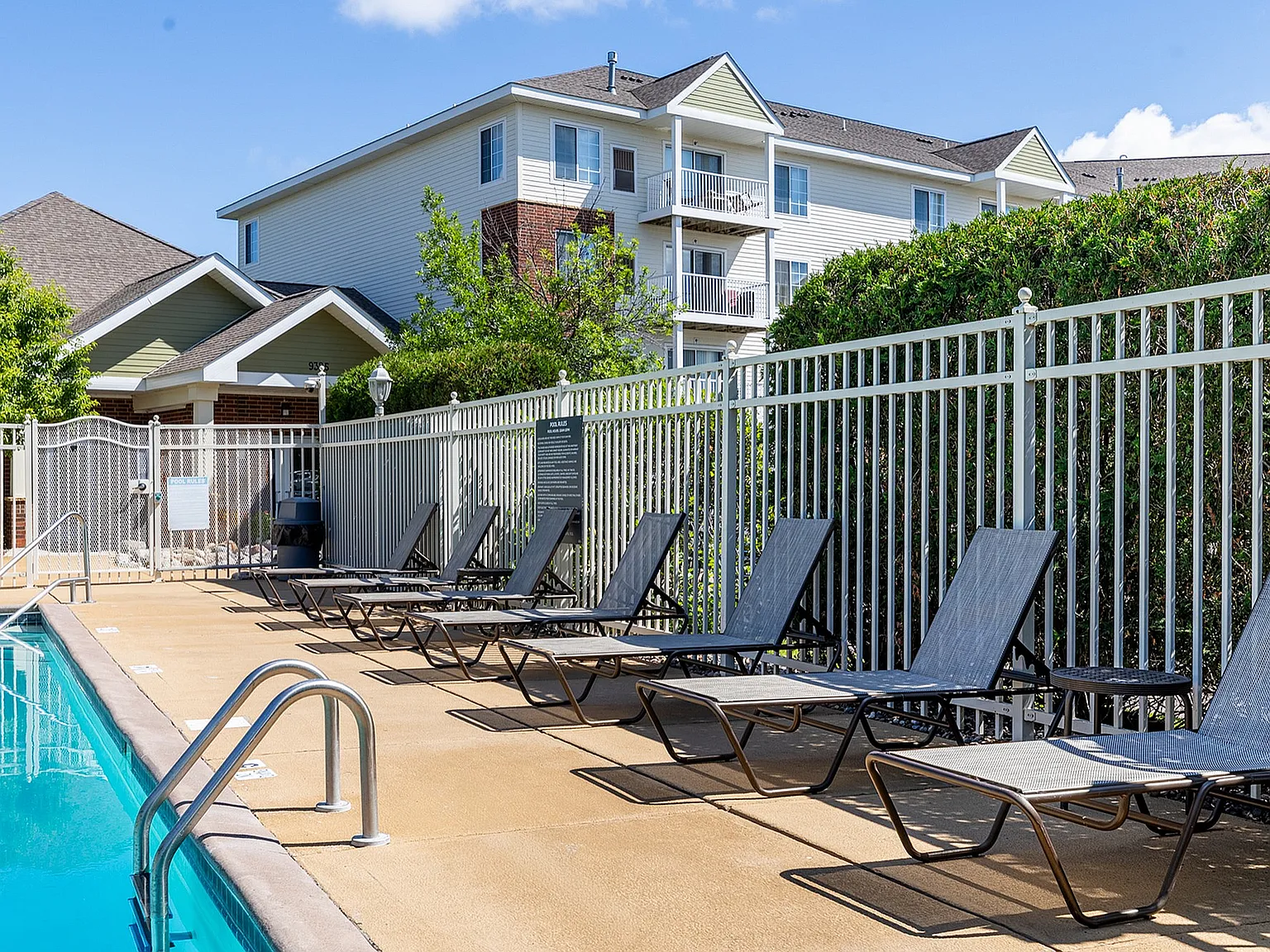 Avana Maple Grove — Photo 4