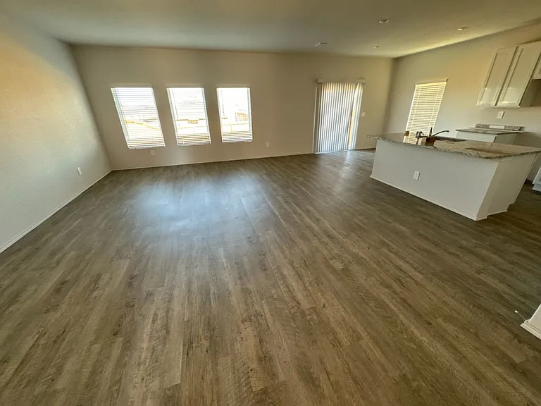 2040 Palmer Pl — Photo 8