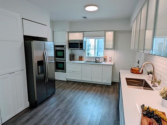 5th image of 400 Tuam St Unit 20