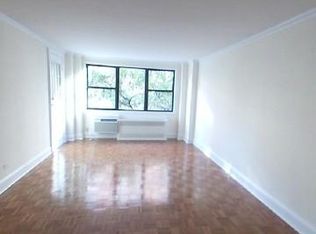 130 9th Ave, New York, NY 10011