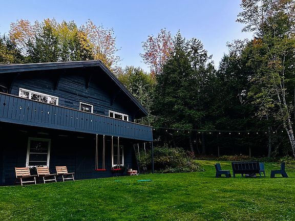 3rd image of 528 Pinnacle Rd
