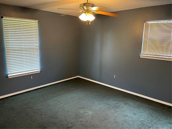 4th image of 381 S Michael Dr
