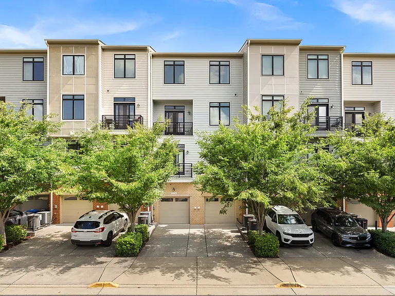 1518 Ribbon Limestone Ter SE — Photo 42