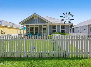 427 Saint George St, Bay Saint Louis, MS 39520