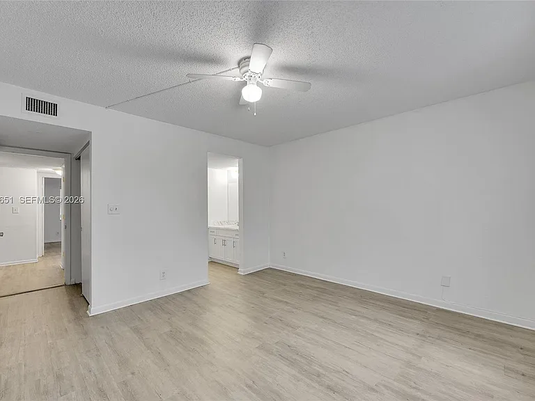 1200 NW 87th Ave #410 — Photo 17