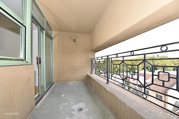 Rented by Corcoran | media 19