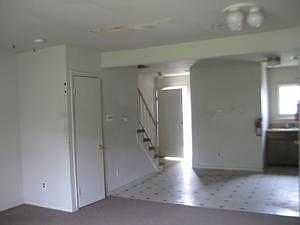 kitchen / foyer