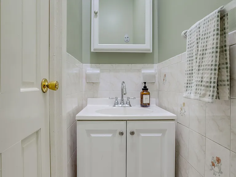 200 Jefferson Ave #1 — Photo 12