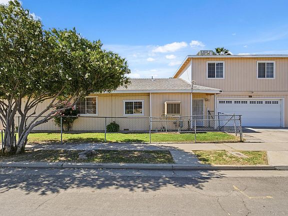 3rd image of 295 E Durian Ave